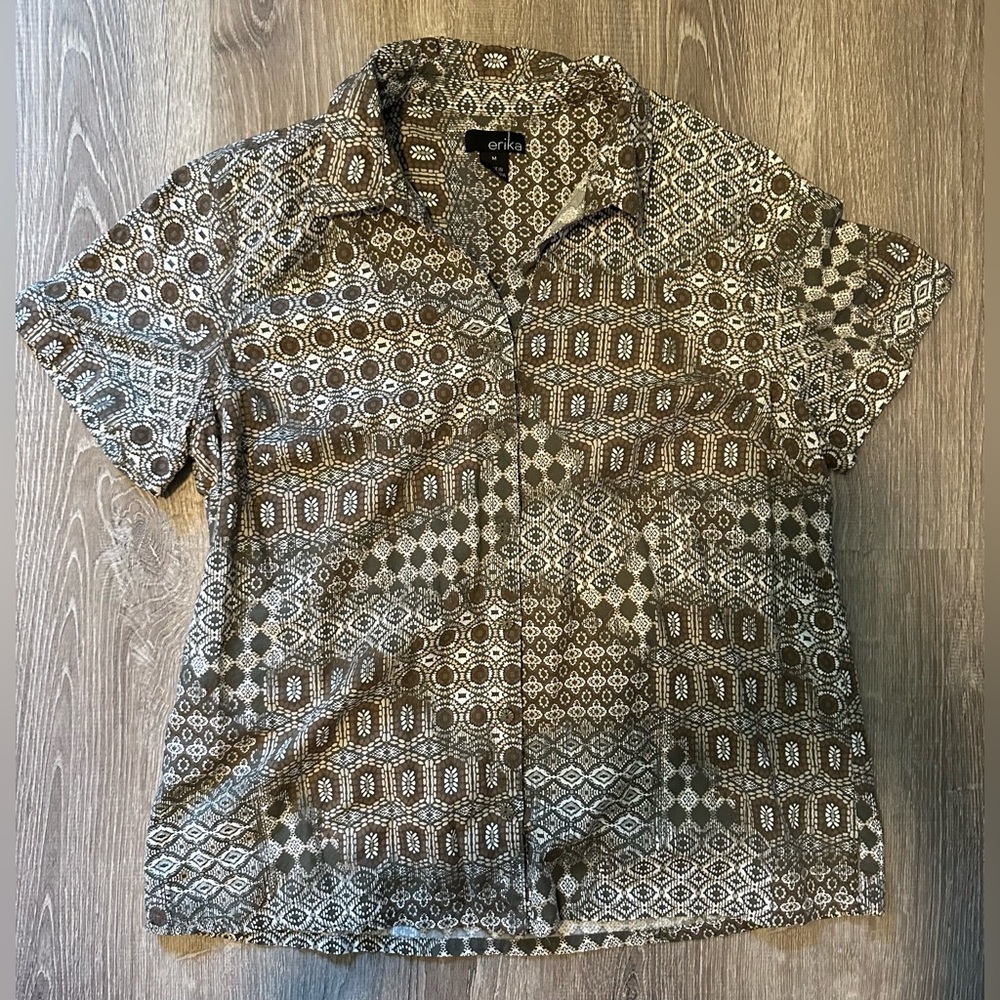 Women’s Short Sleeve Blouse - Size M